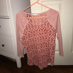 3/4 sleeve pink/maroon shirt