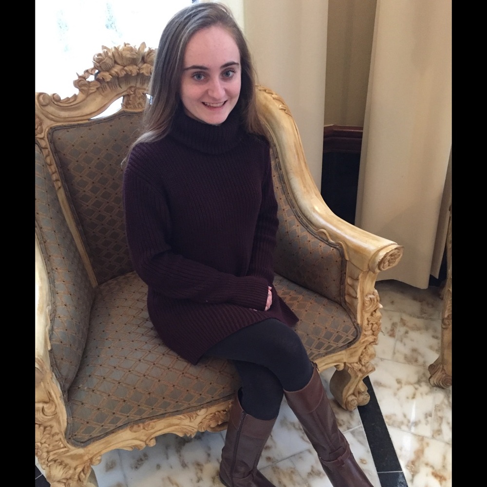 Meet your Posher, Olivia