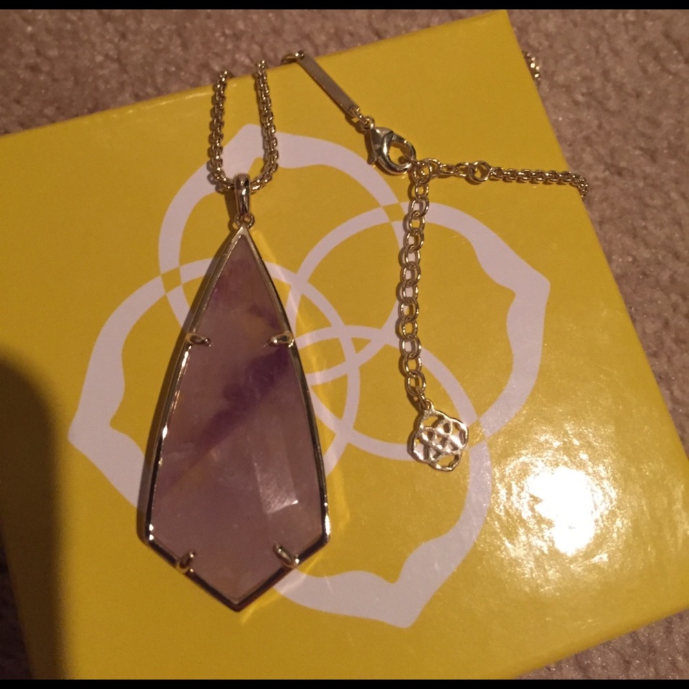Stunning purple Kendra Scott necklace