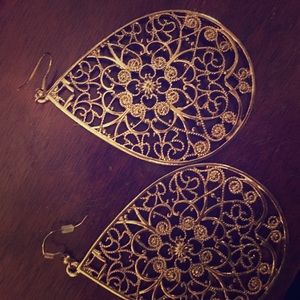 Gold dangly earrings