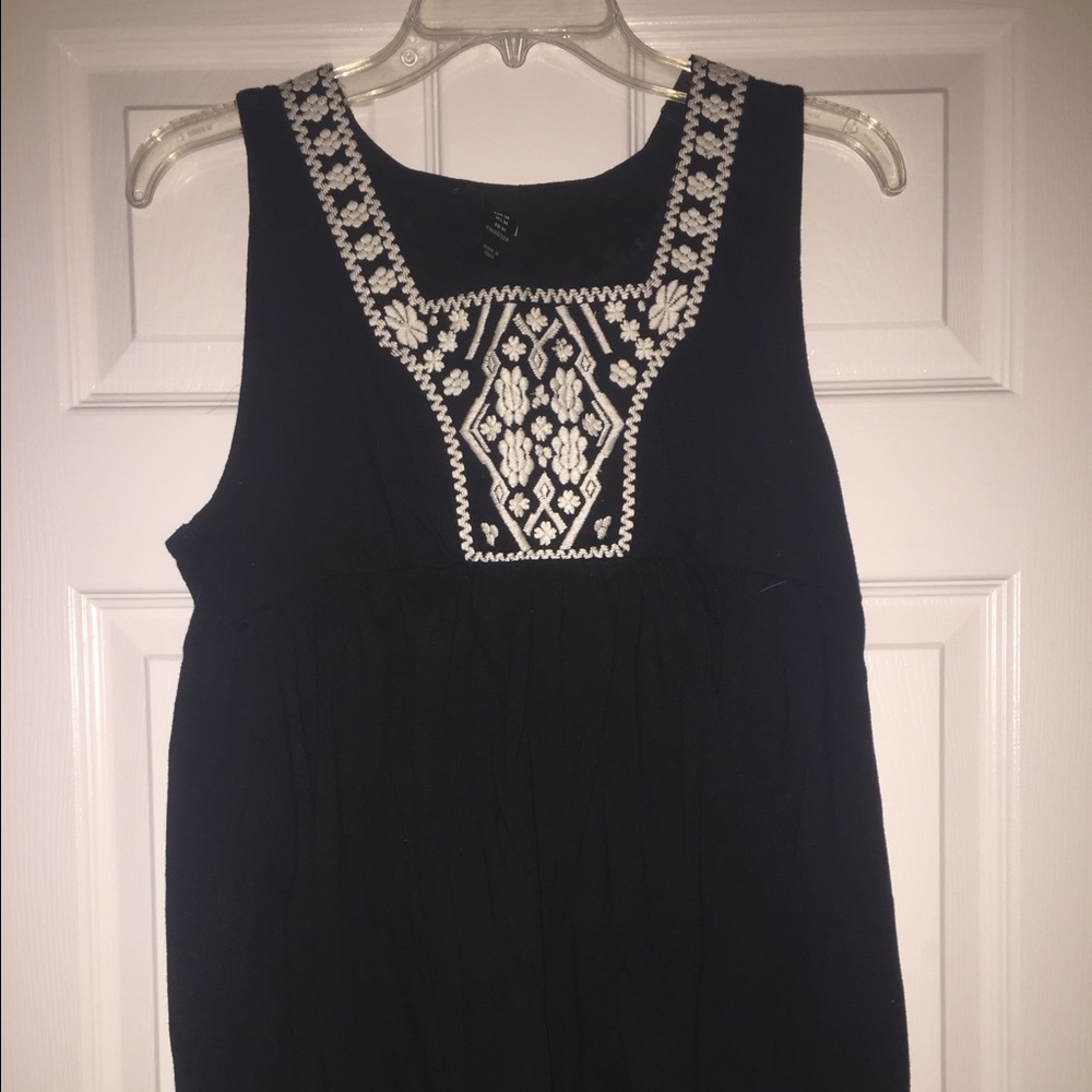 H&M tank with knitted pattern