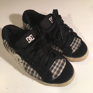 DC Sneakers
