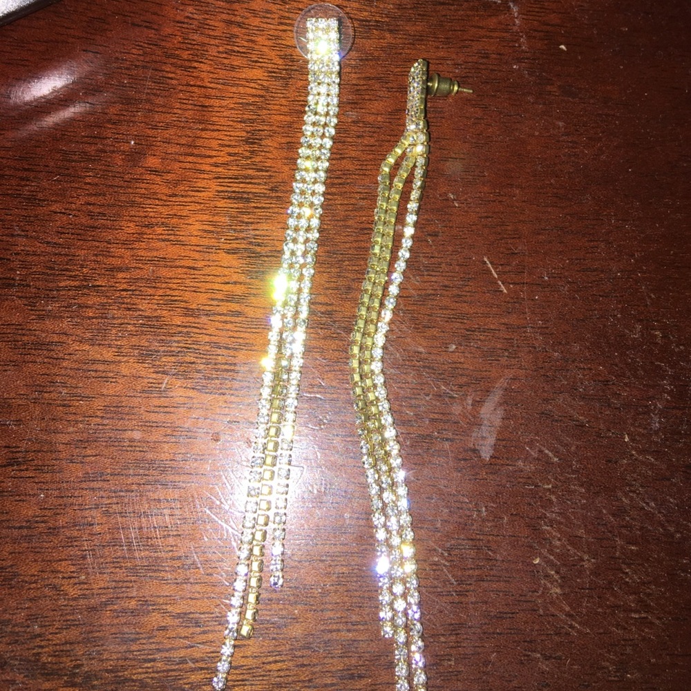 Beautiful dangly earrings