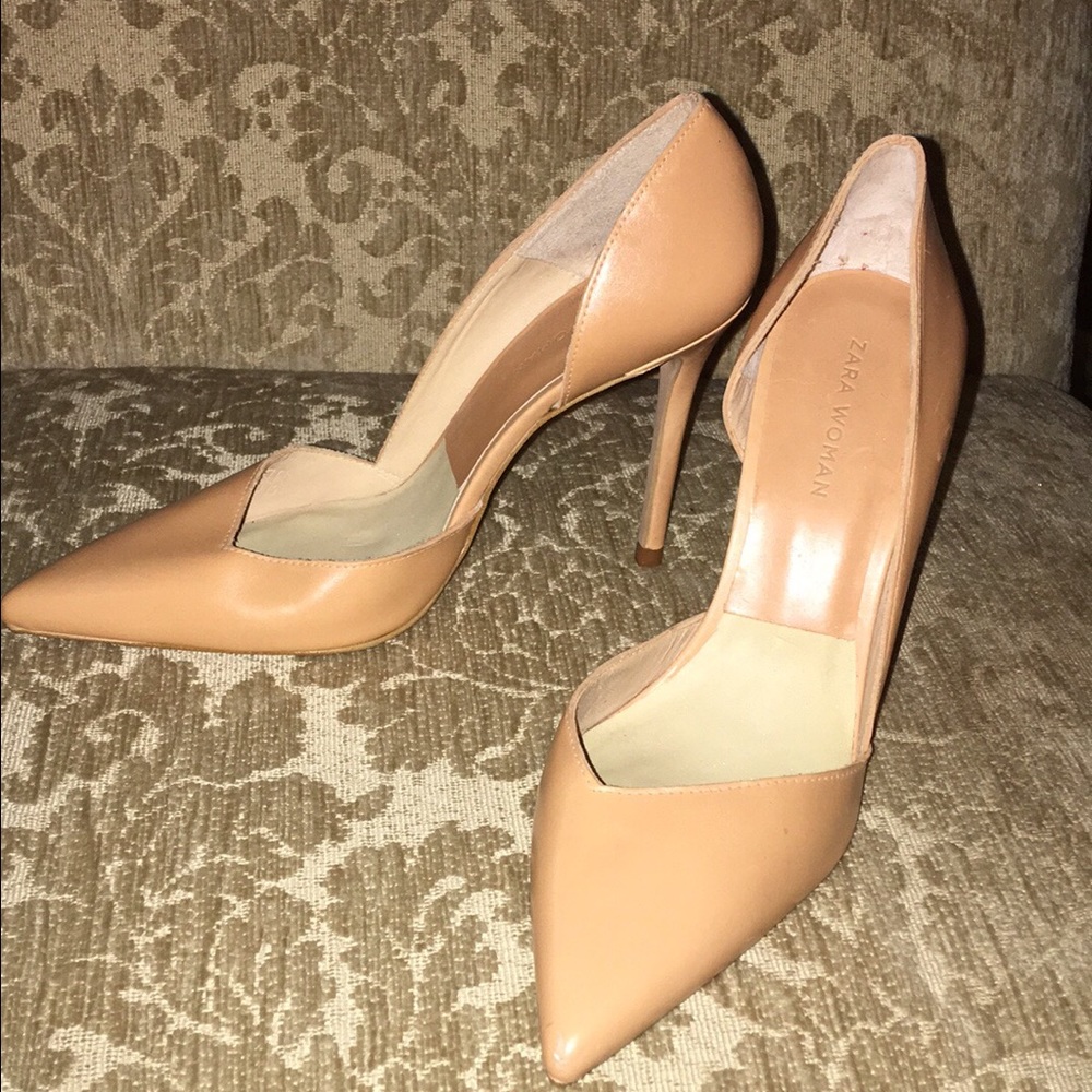 ZARA PUMP SIZE 7