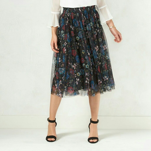 LC Lauren Conrad Dresses & Skirts - LC Lauren Conrad Floral Tulle Skirt