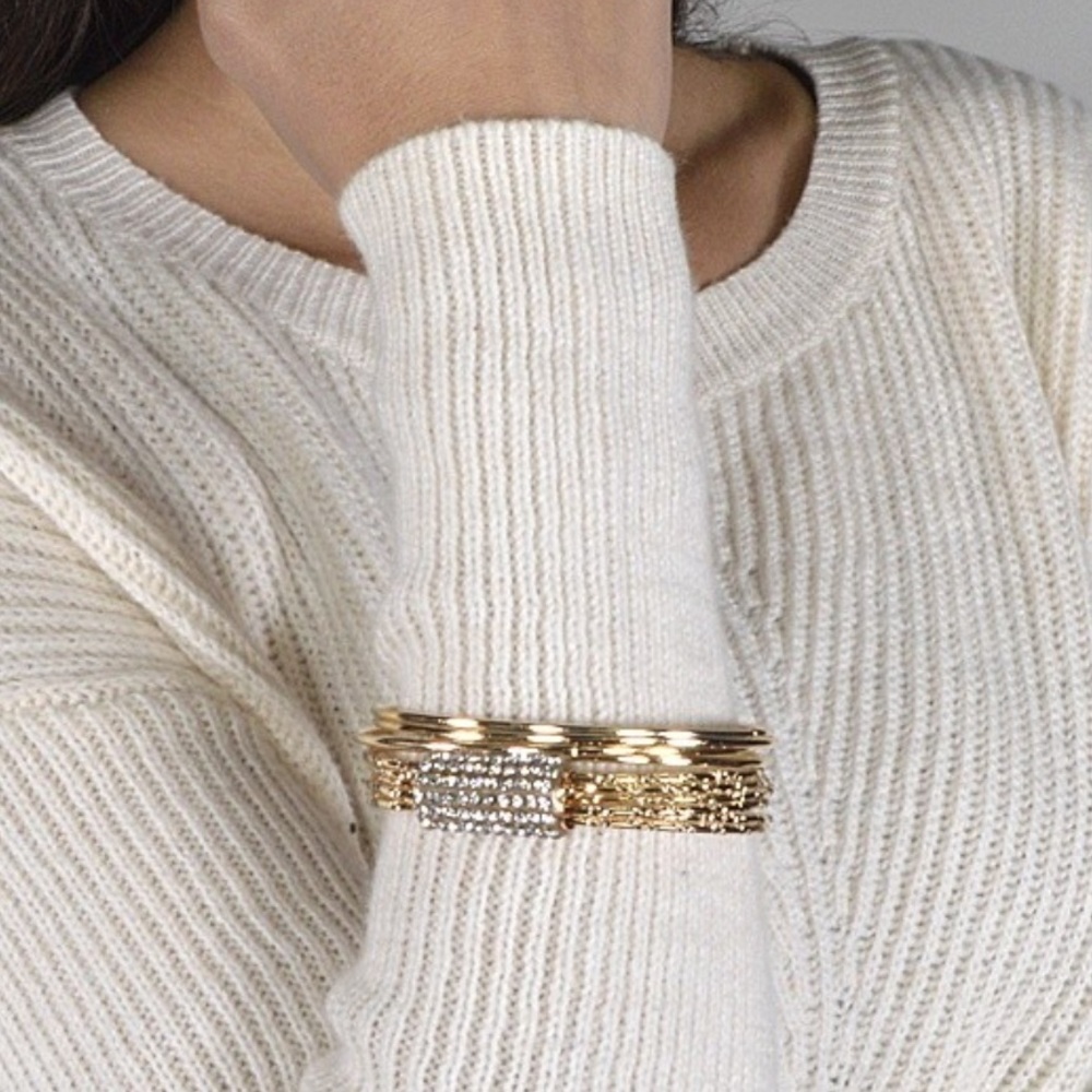 🦄5 for $35🦄 Gold Bangles - Picture 2 of 3