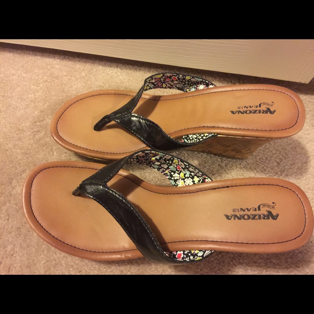 Arizona flip flop Wedge new
