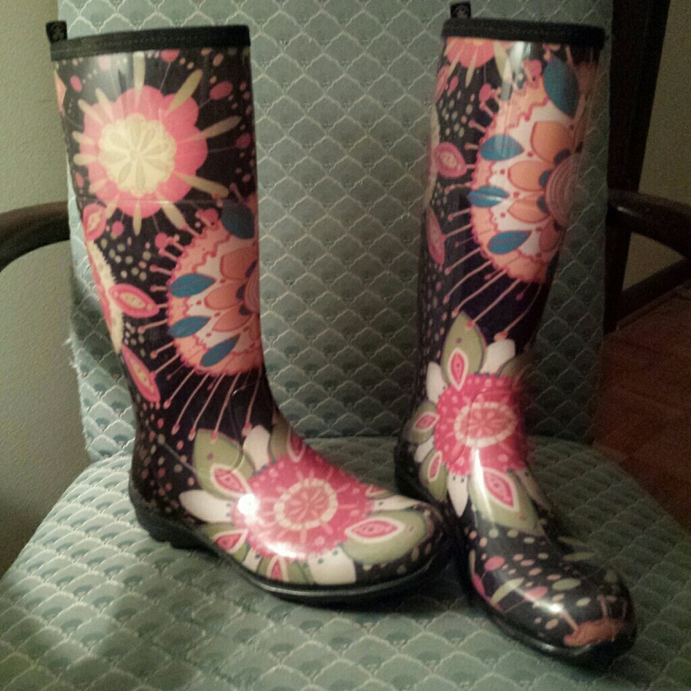 Rain boots