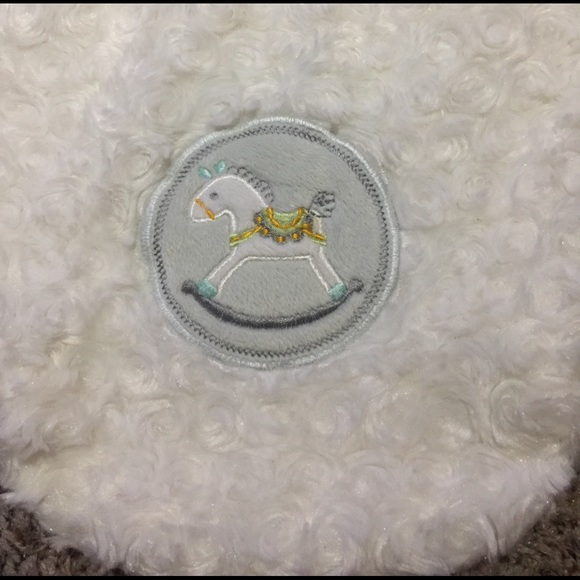 Blankets & beyond swaddle - Picture 2 of 3