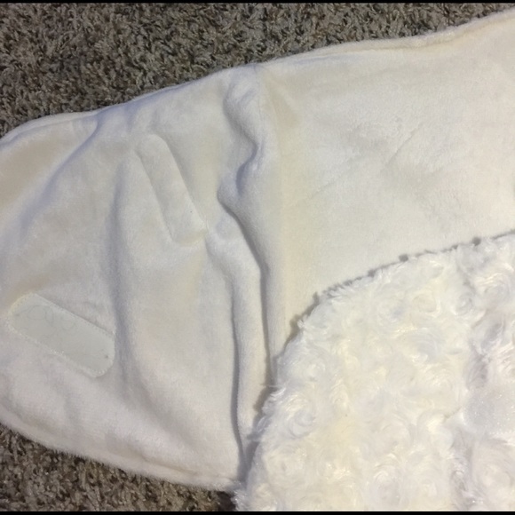Blankets & beyond swaddle - Picture 3 of 3