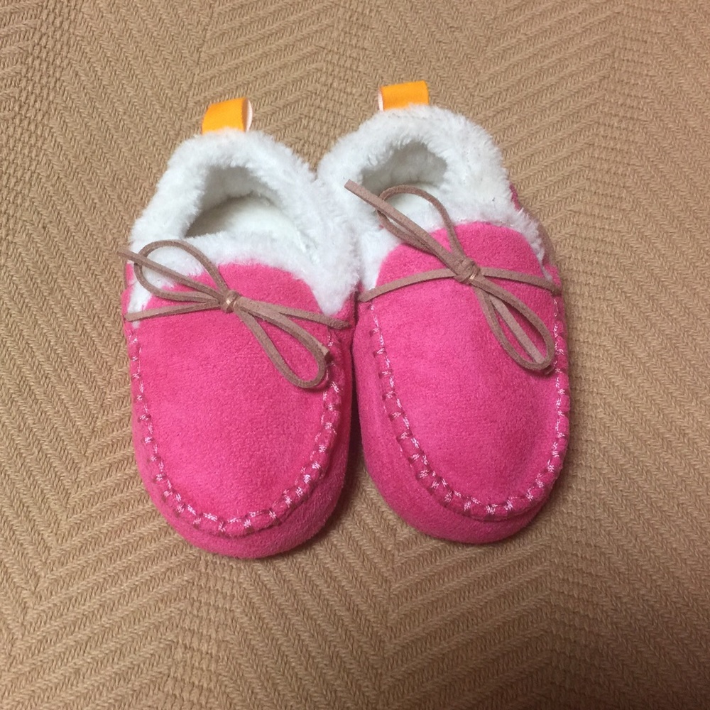 Girls Pink Moccasins