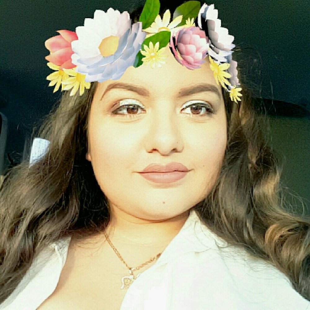 Meet your Posher, Elizeth