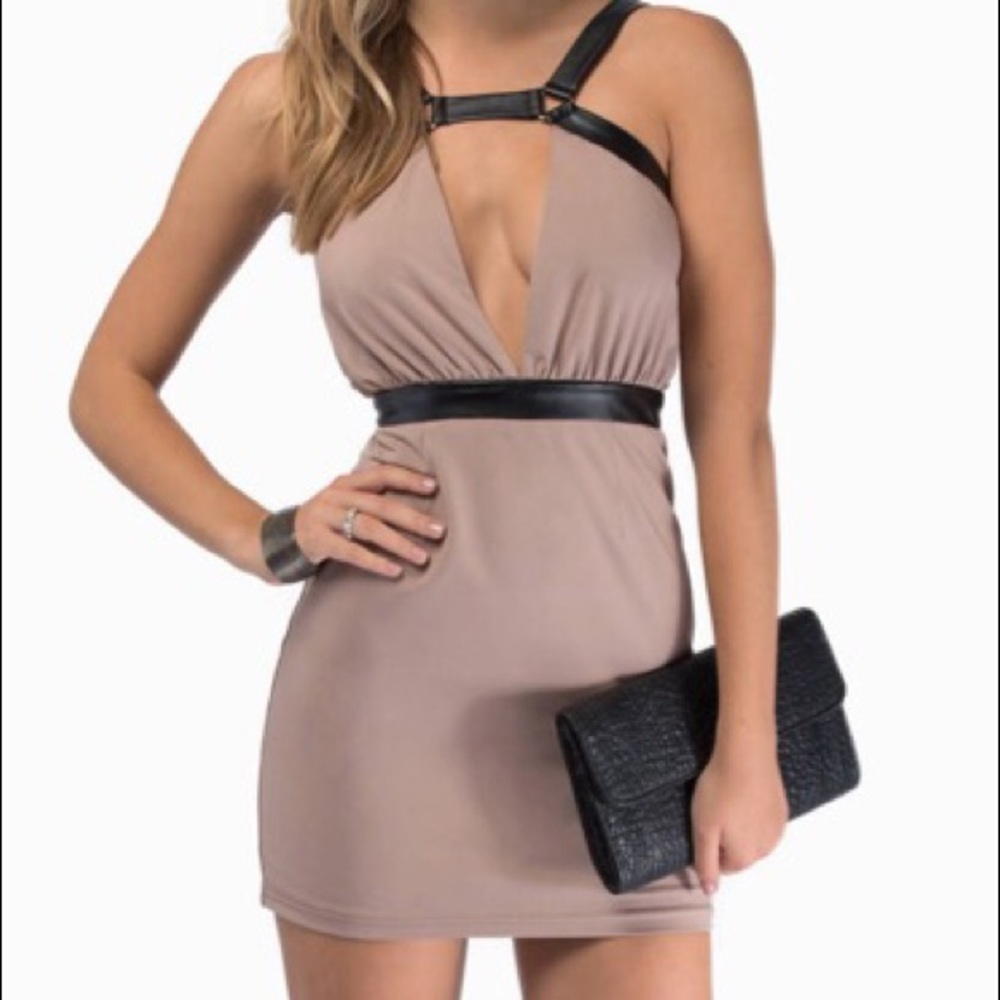 NWT taupe/black mini dress. Size M