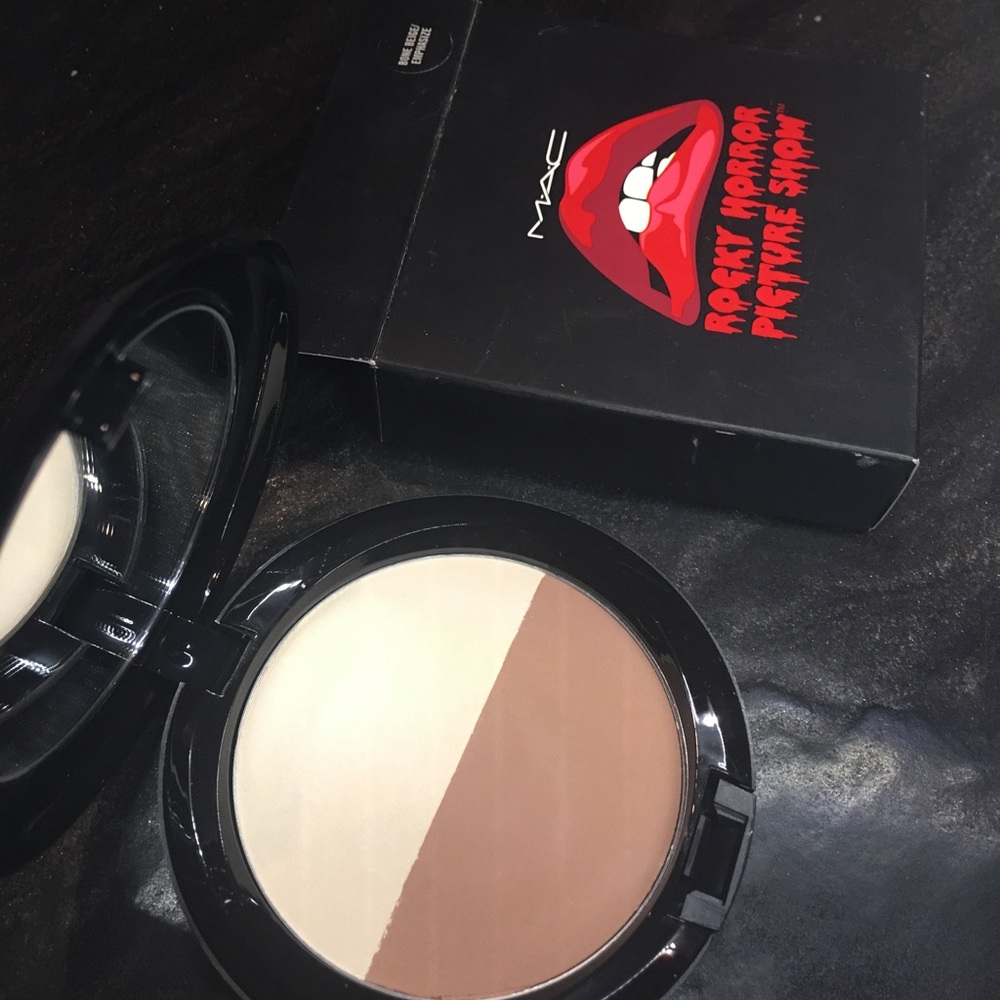 MAC Rocky Horror Sculpt and Shape powder