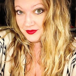 Meet your Posher, Carissa