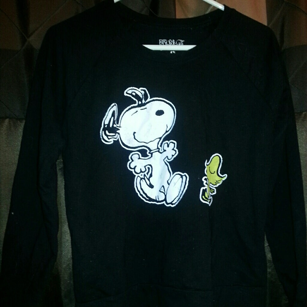 ❌SOLD❌Snoopy and Peanuts Shirt