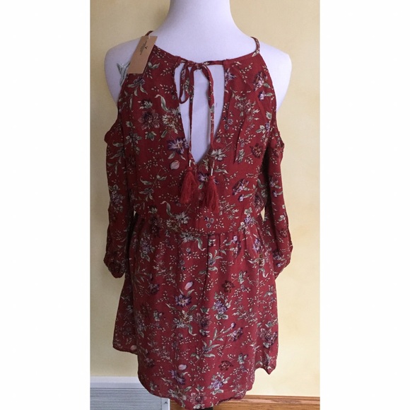 ❤Final Sale❤ Cold Shoulder Hi-Neck Dress. - Picture 3 of 6