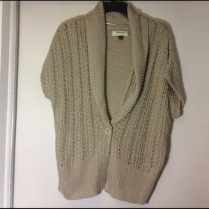 Shirt sleeve sweater