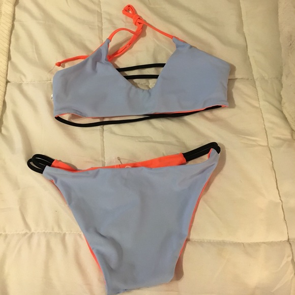 Reversible bikini - Picture 2 of 2