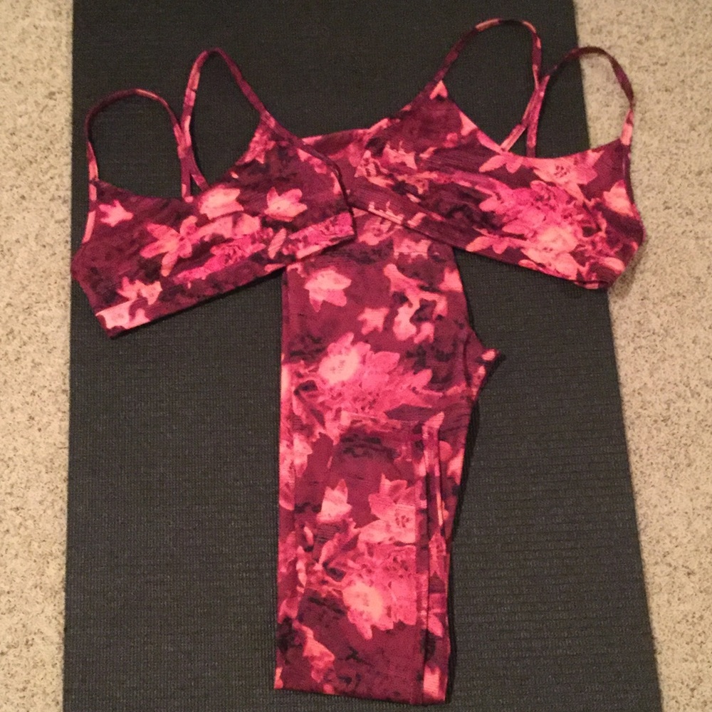 Old Navy workout - never worn - 3 items