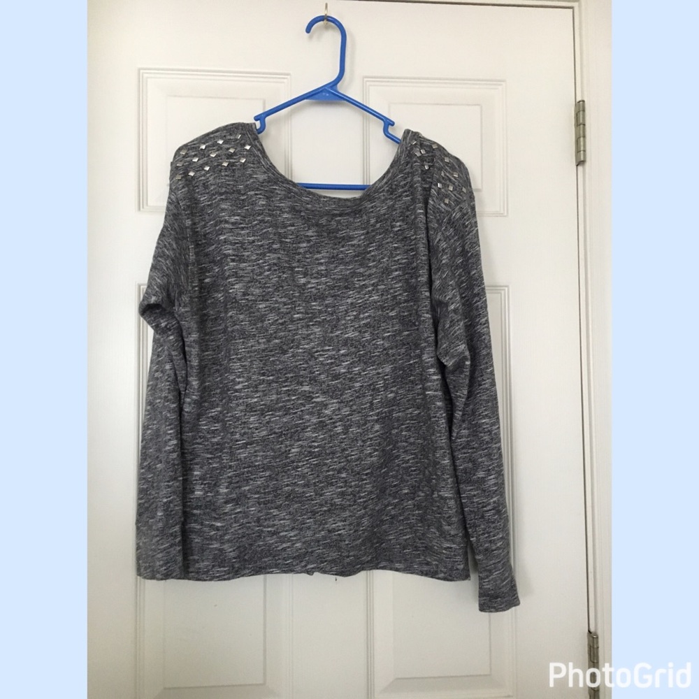 Marled grey crew neck sweater