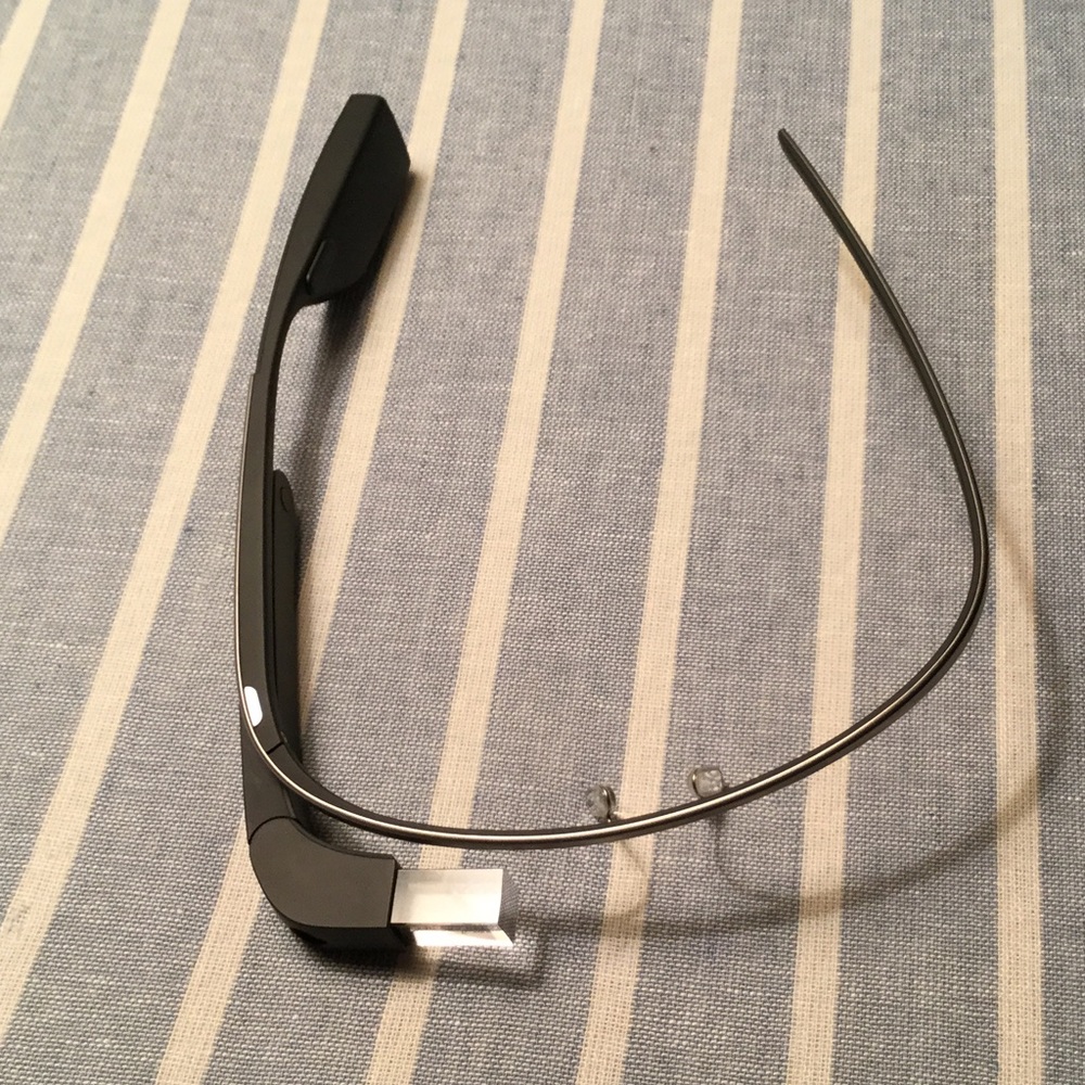 Black Google Glasses