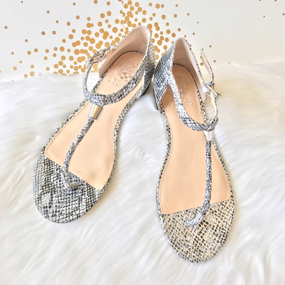 ❣SALE❣Vince Camuto  snake print sandal - Picture 3 of 5