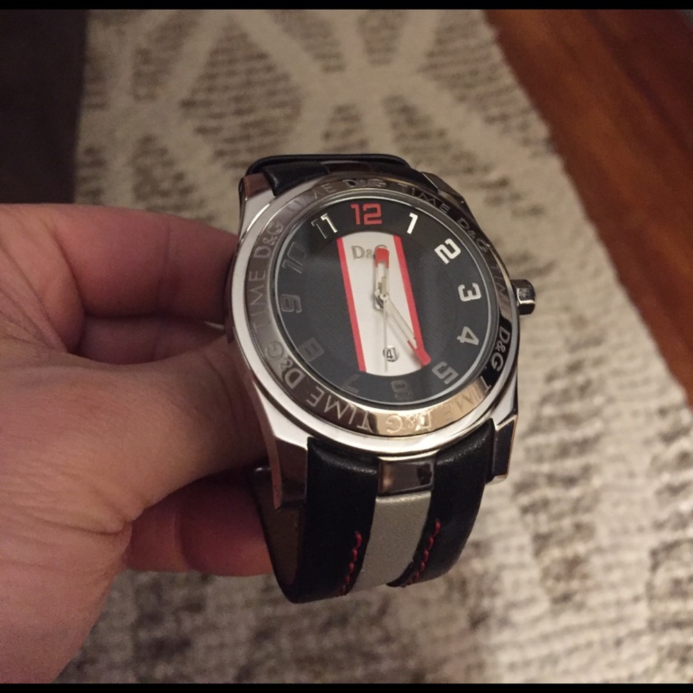 D&G men's watch w/ leather strap