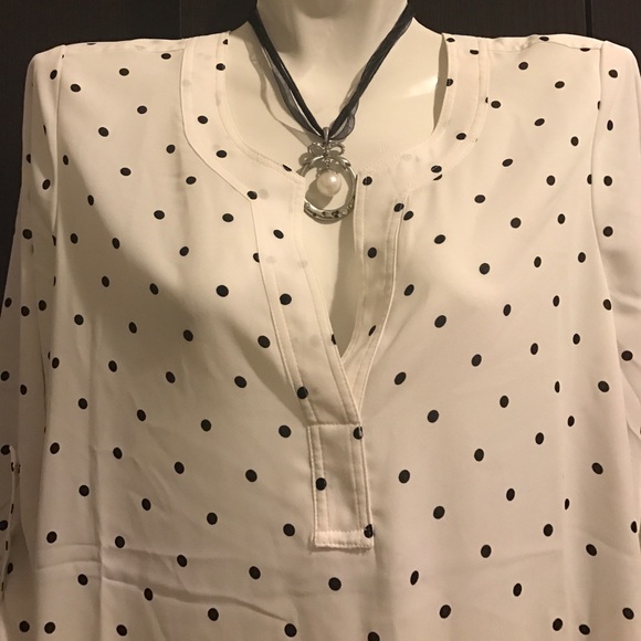 Madison Jules women's top. - Picture 2 of 4