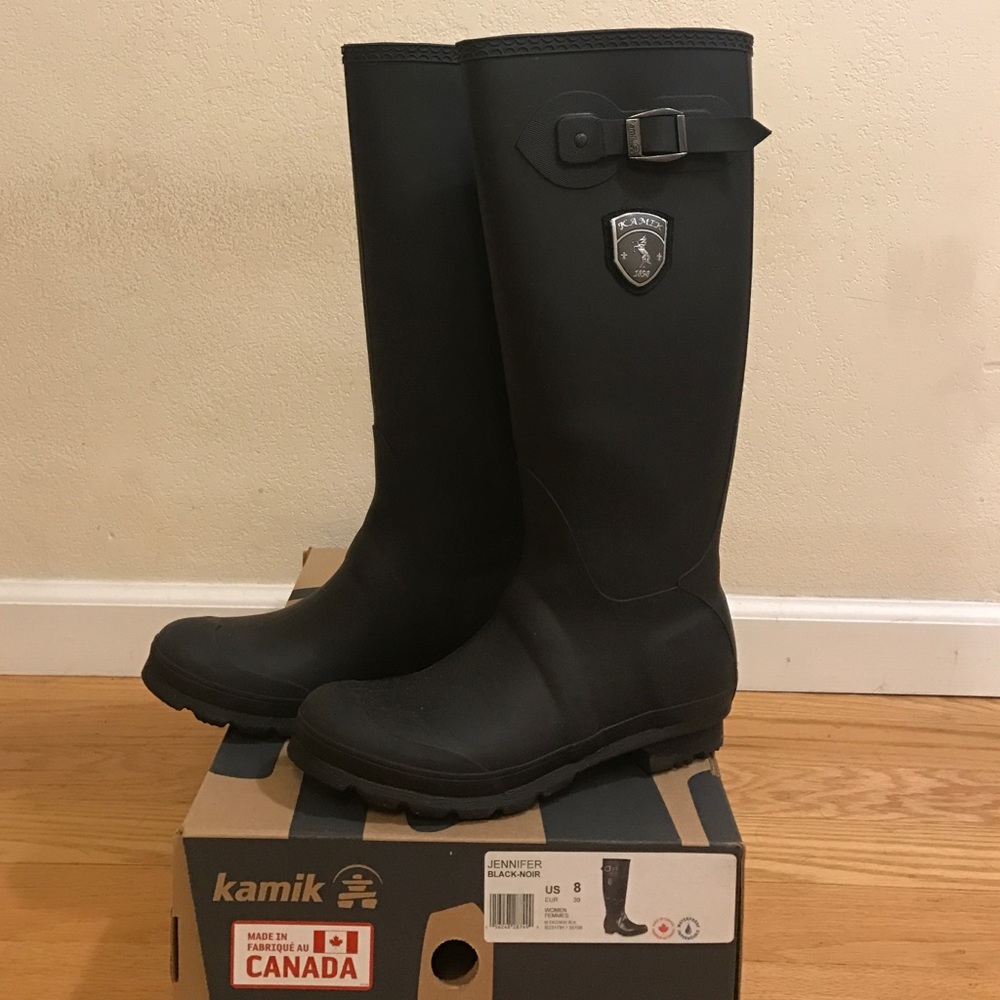 Kamik rubber rain boot