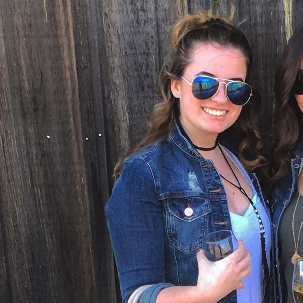 Meet your Posher, Victoria