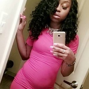 Meet your Posher, Maleka