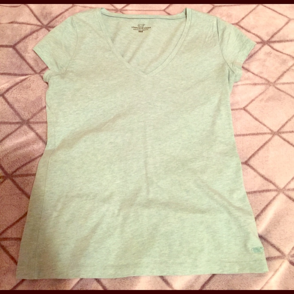 Vineyard Vines v-neck
