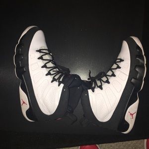 Jordan 9 black and white retros