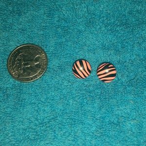Stud earrings,  pink zebra print