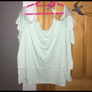 TORRID ROBINS EGG FLOWY COLD SHOULDER TOP🎀