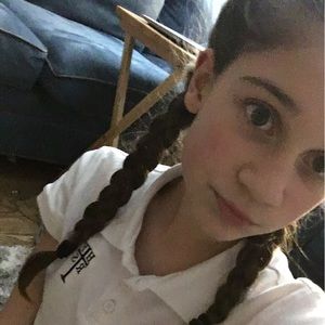 Meet your Posher, Mia