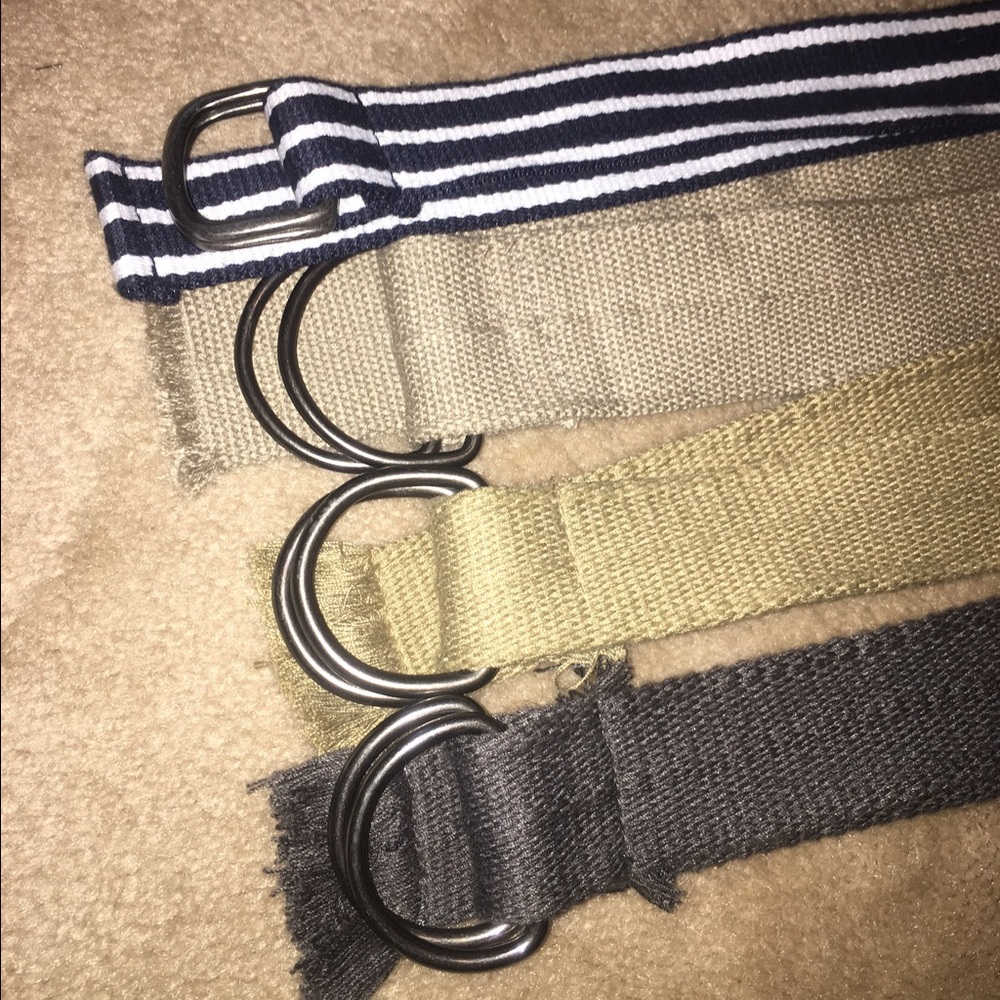 ▫️ Bundle of 4 men's belts, size 32.