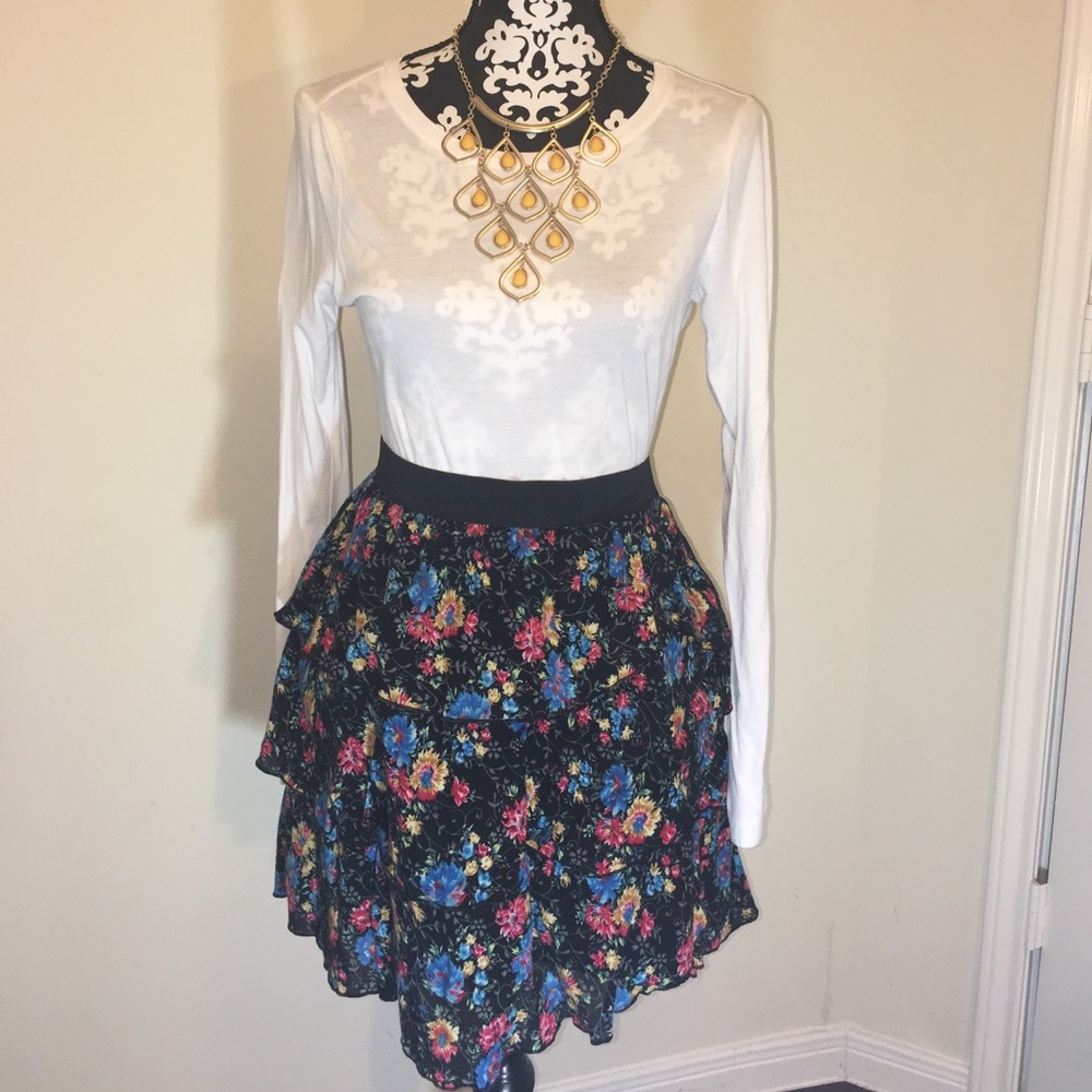 PE Floral Ruffle Skirt (Tag says 2, really a 14!)