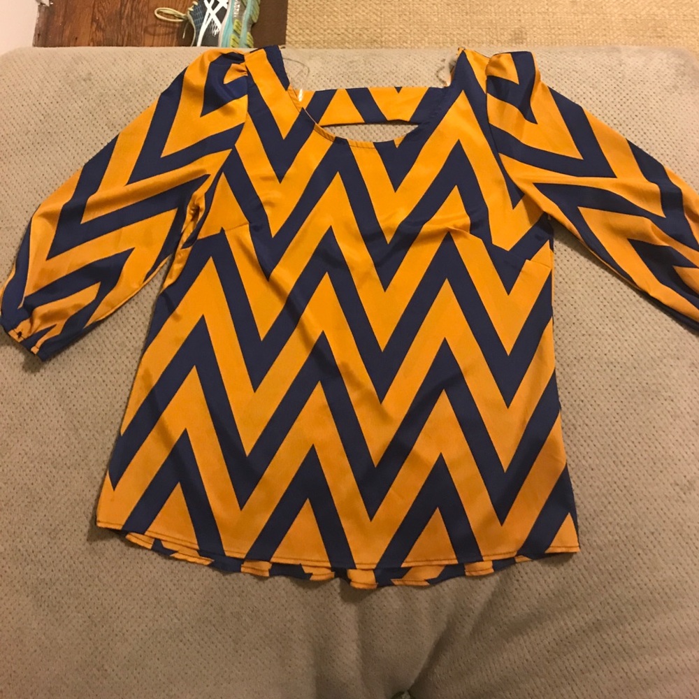 Chevron top