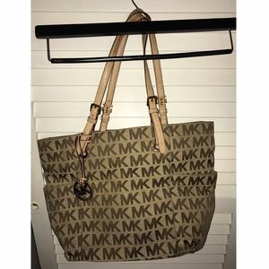Micheal Kors tote bag