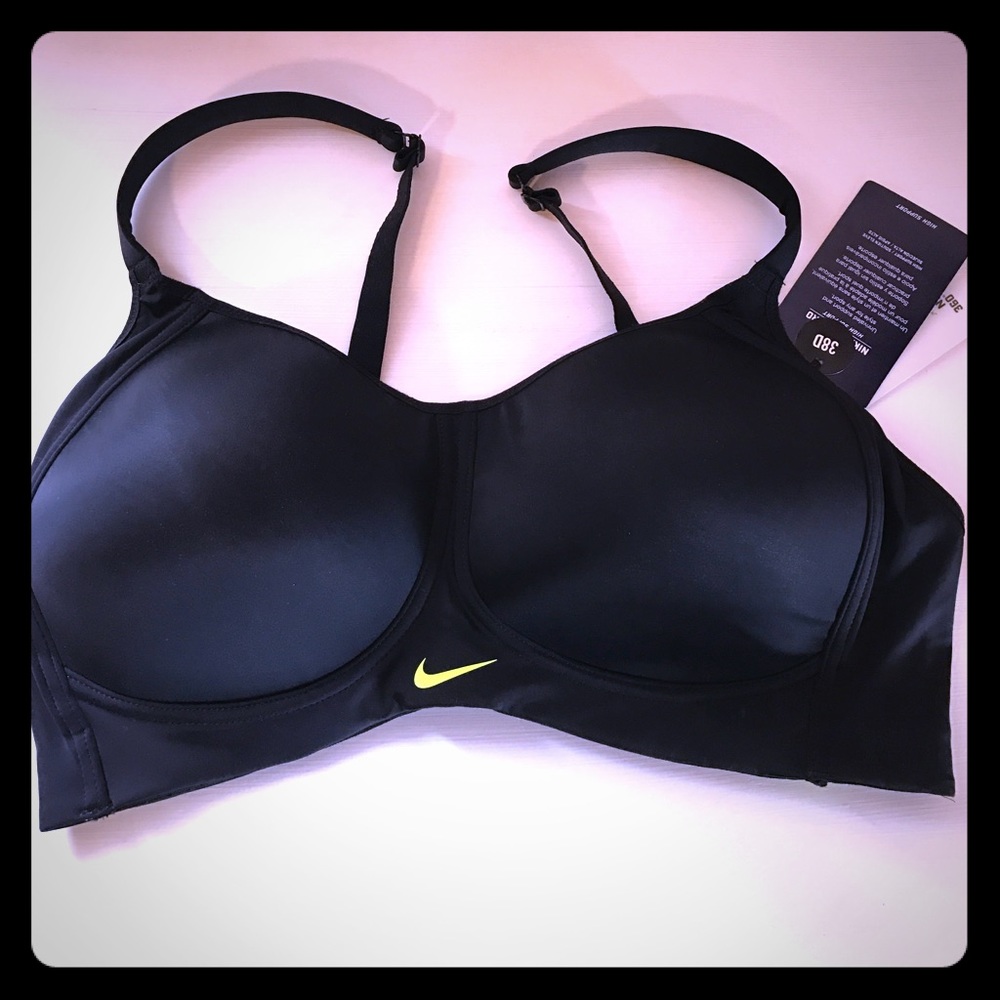 @burget Nike sports bra