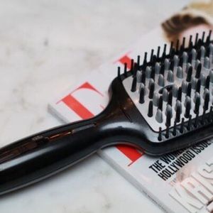 Conair Diamond-Infused Ceramic Smoothing Hot Brush