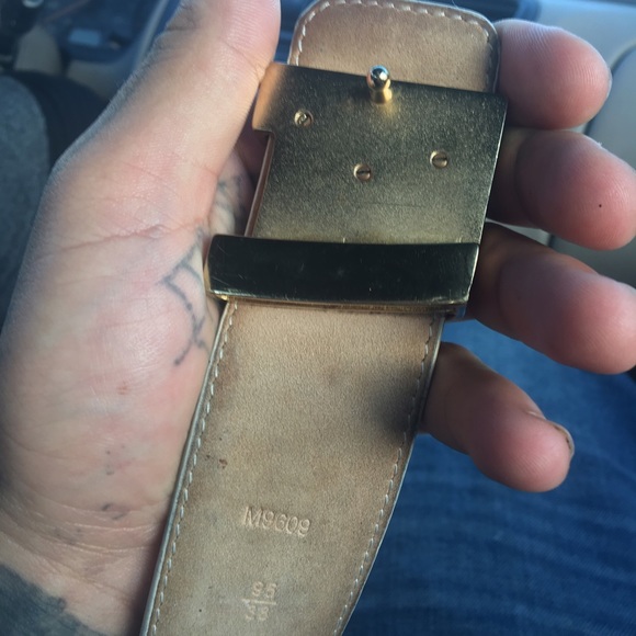 Louis Vuitton belt 100% authentic! - Picture 2 of 5