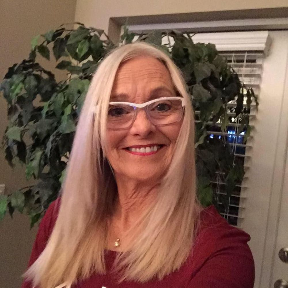 Meet your Posher, Linda