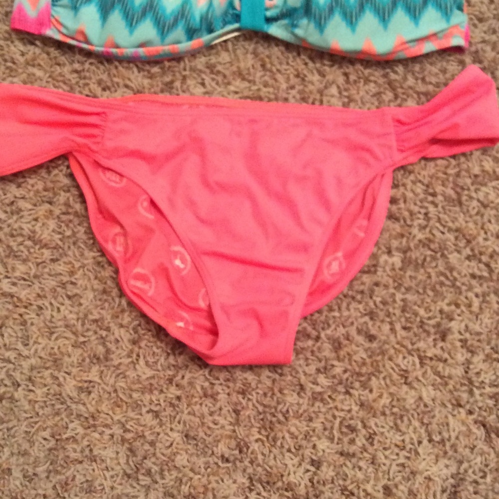 PINK swim - Picture 3 of 3