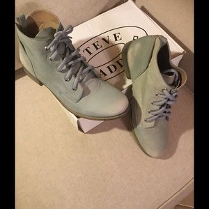 Steve Madden blue leather boots