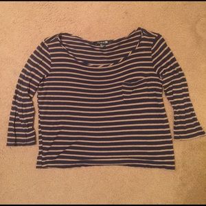 Forever 21 mid-crop top with pocket