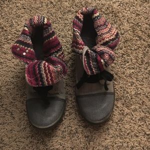 Blowfish heeled booties!