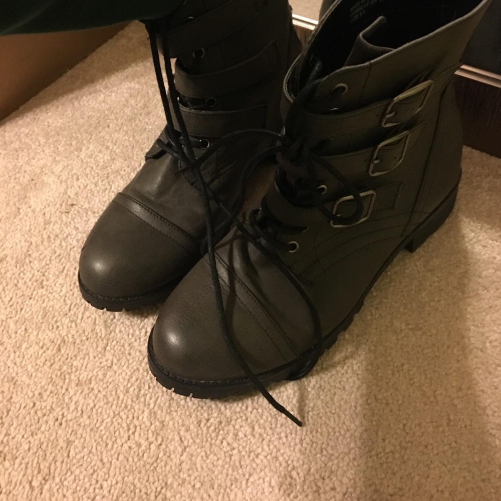 Deena & ozzy combat boots